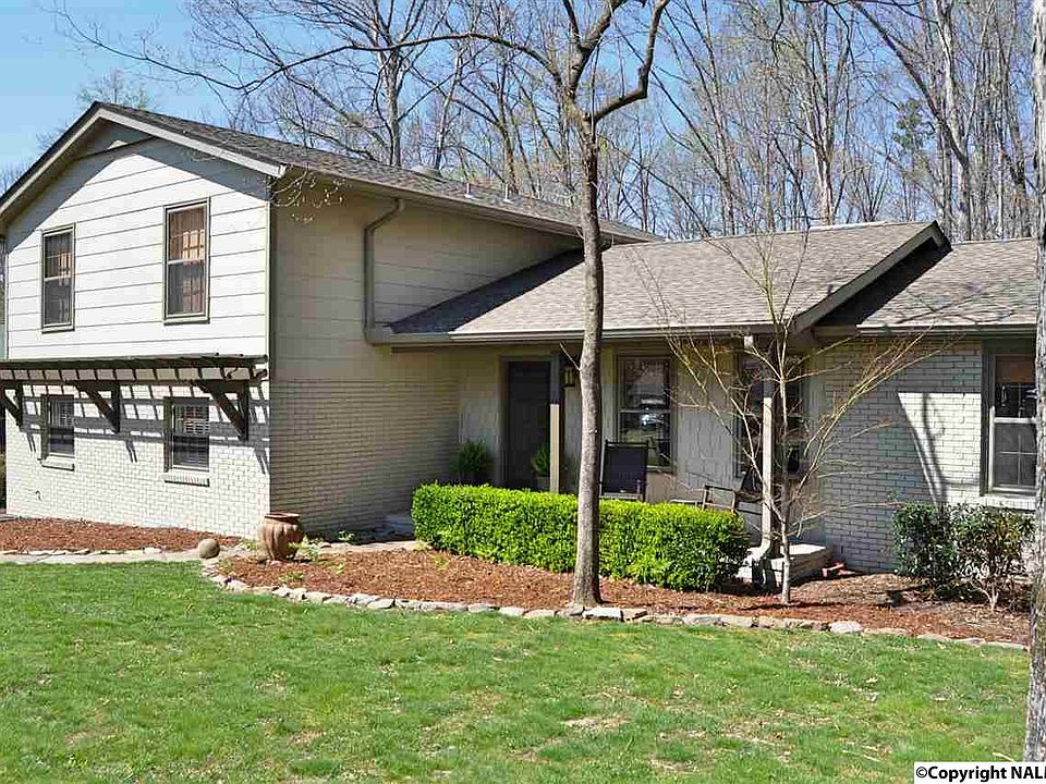 1st image of 10300 Autumn Chase SE