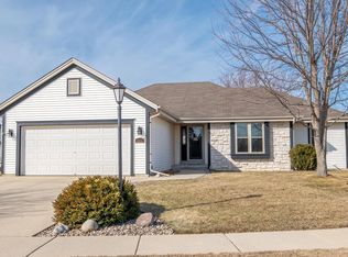 4024 Stillwater CIRCLE, Waukesha, WI 53189