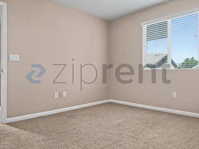 9749 Shanelyn Way — Photo 44