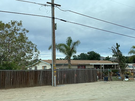 3rd image of 20695 Magnolia Ave