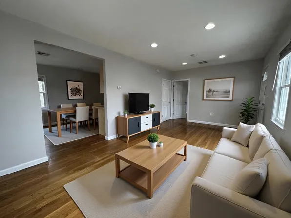 45 Chapel St #2, Norwood, MA 02062