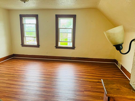 2nd image of 19 Grape Ave Floor 2