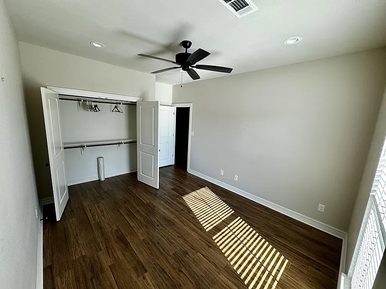 5100 Westgate Ln #103-1 — Photo 8