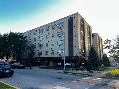 8245 Belmont Ave APT 2C, River Grove, IL, 60171