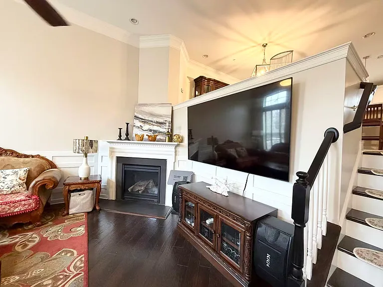 10410 Sablewood Dr #111 — Photo 8