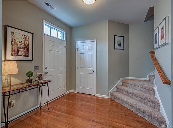 2nd image of 2154 Southridge Dr