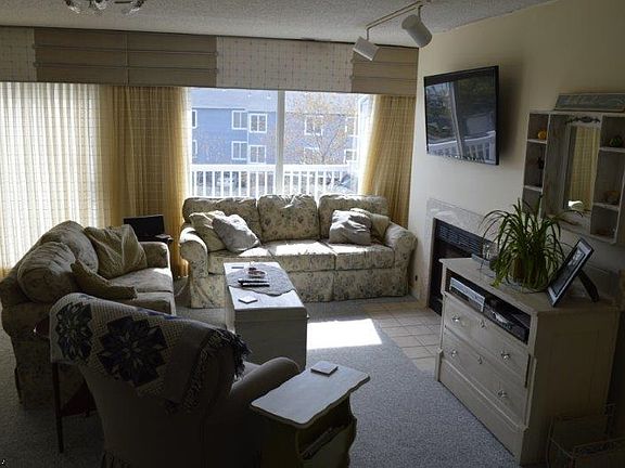 5th image of 803 Periwinkle Dr #803