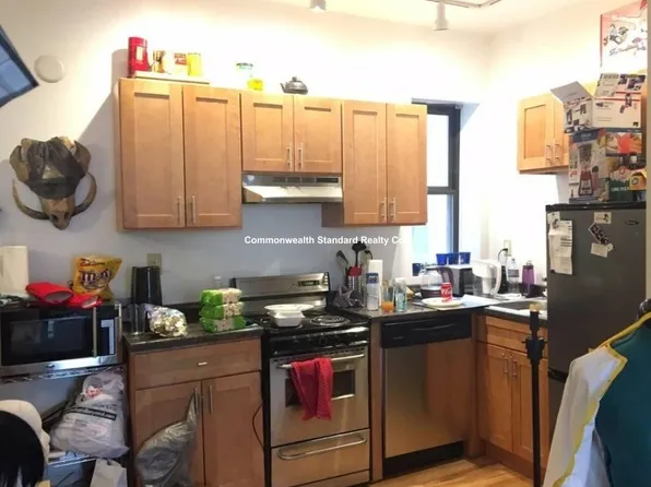 831 Beacon St, Boston, MA