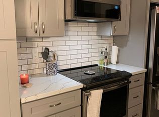 16048 12th Ave SW, Burien, WA 98166