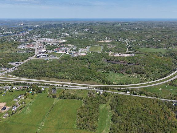 5th image of 1 E River Rd