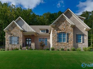 81 McMullen Ln, Gurley, AL 35748