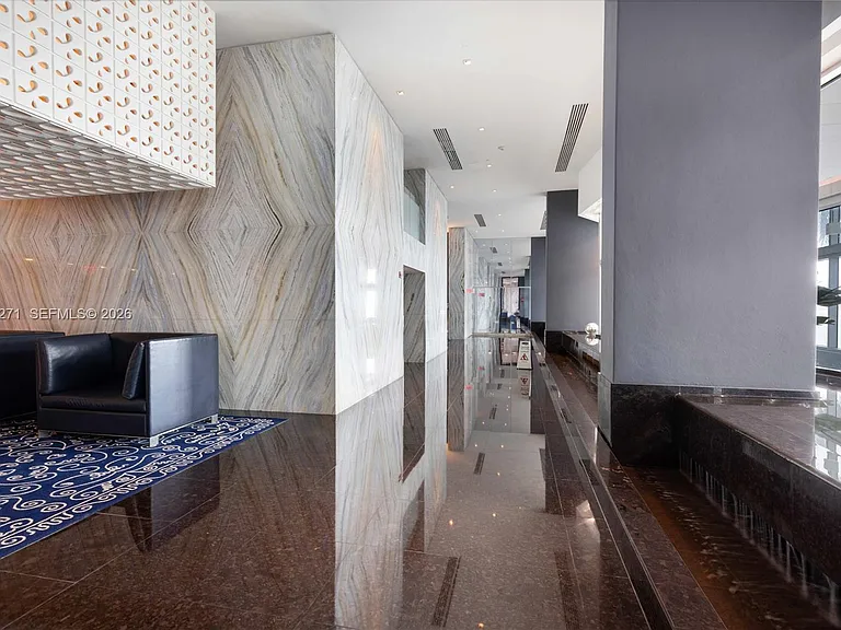 335 Biscayne Blvd #1004 — Photo 32