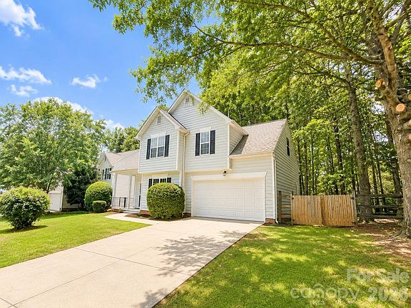 2nd image of 6417 Spanish Moss Ln