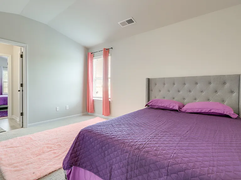 117 Donavan House — Photo 14