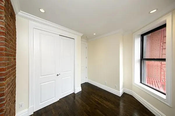 Rented by Voro New York | media 10