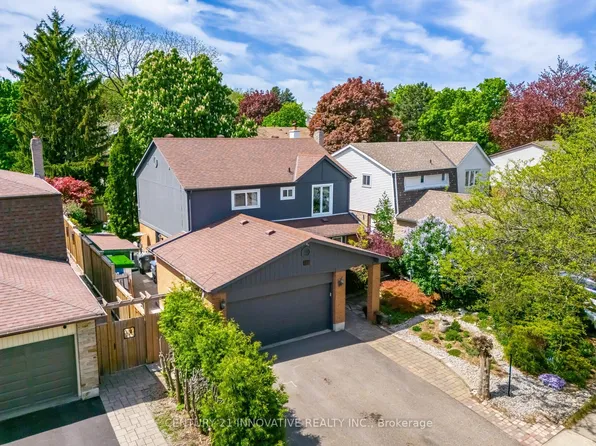 37 Massey St, Brampton, ON L6S 2V7