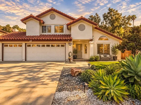 2742 Prairiestone Way, Escondido, CA 92027