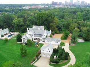 201 S McKnight Rd, Saint Louis, MO 63124