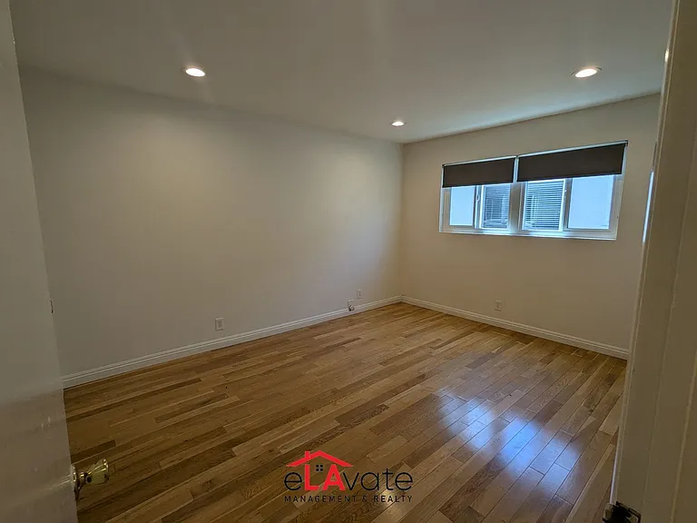 1515 S Beverly Glen Blvd #3 — Photo 8