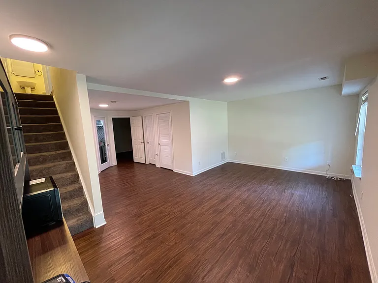 507 Stafford Glen Ct — Photo 8