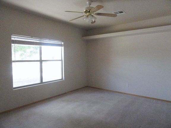 4th image of 3644 Ironwood Dr