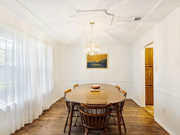 4th image of 6619 Saddle Ridge Rd