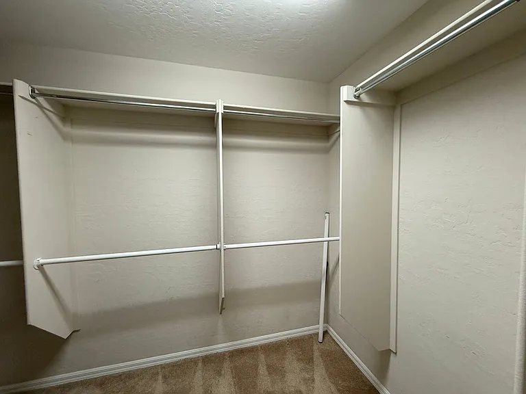11833 Bussero Ct — Photo 23