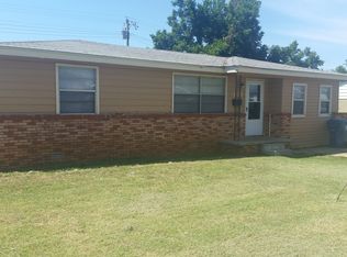 122 Florence Dr, Cordell, OK 73632