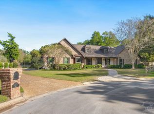 2271 Glamis Dr, Pensacola, FL 32503