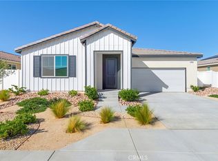 1561 E Holguin St, Lancaster, CA 93535