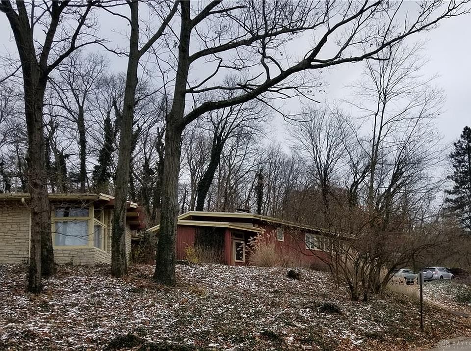 1st image of 3320 Southdale Dr