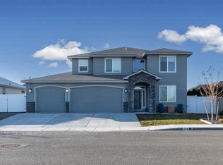 1714 S Currant St, Kennewick, WA 99338