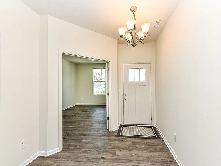 5465 Dunhaven Rd — Photo 3