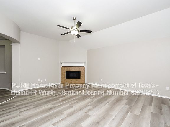 2nd image of 1520 Birds Eye Rd