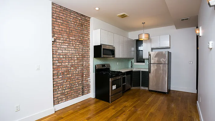 Rented by Nooklyn NYC LLC | media 10