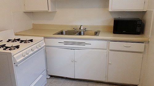 5th image of 3325 Cutshaw Ave #A