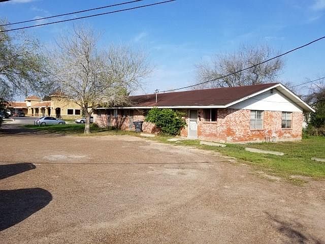 1st image of 404 E Mahl St