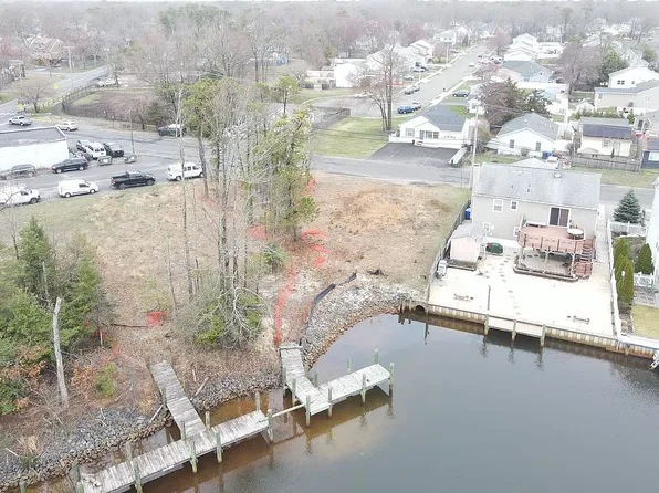 11 Mandalay Rd, Brick, NJ 08723