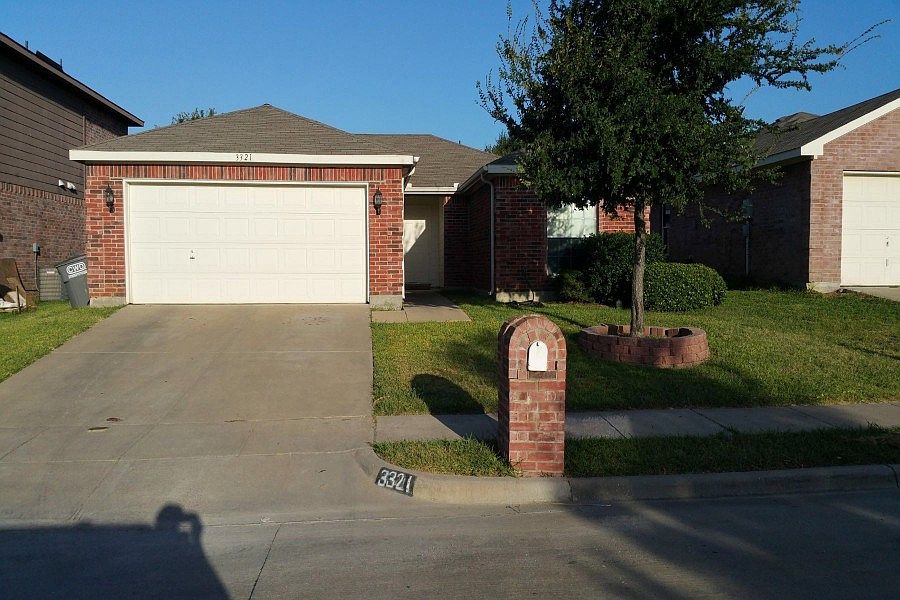 1st image of 3321 Deerfield Dr