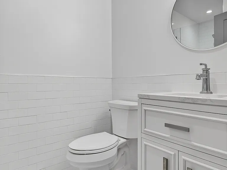"Wiltshire" Apt 10 @ 3 Park St - 2 BR and 2 1/2 Duplex