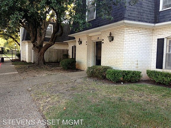 3rd image of 3730 Fairfield Ave Unit 116