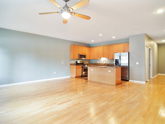 Kitchen / Living Room
