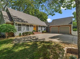 1608 Troon Ln, Lawrence, KS 66047
