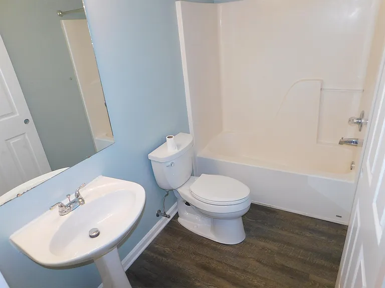 137 Cunningham Dr — Photo 7