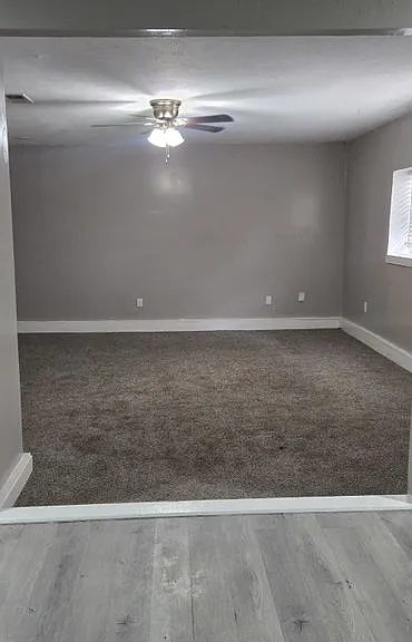 324 Clary Dr — Photo 2