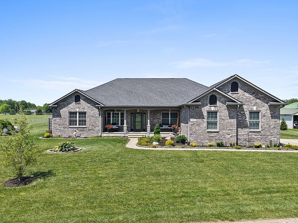 1st image of 3870 Hanna Ln