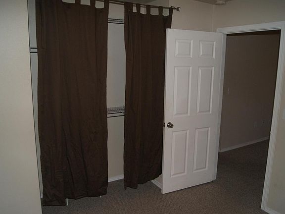4th image of 12527 37th Ave E #Left