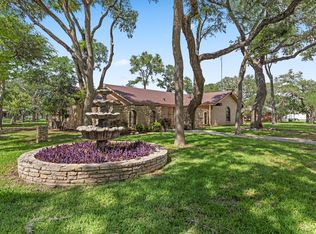162 LONE OAK ST, Seguin, TX 78155