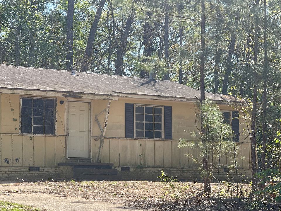 2nd image of 3106 Woodview Dr
