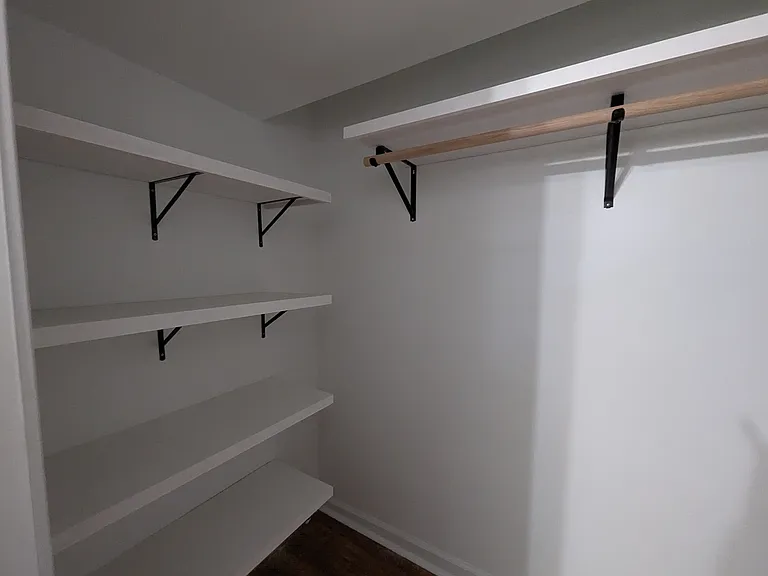 116 Abbott Ln — Photo 18